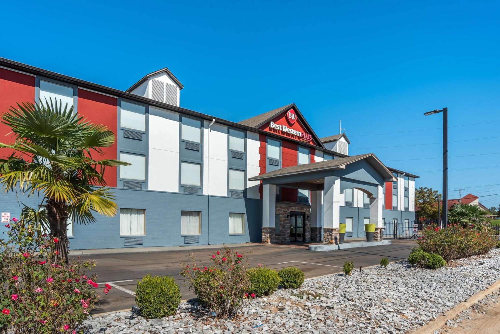 Best Western Plus Jackson Downtown Coliseum Exterior photo